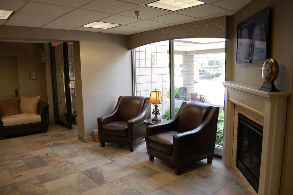 Brentwood Inn And Suites Rochester Ngoại thất bức ảnh